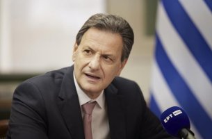 ΥΠΕΝ: Πέντε προγράμματα ενεργειακής αναβάθμισης σχολείων και επιχειρήσεων