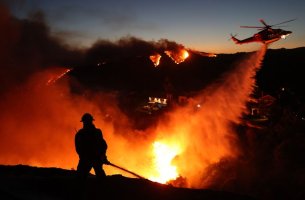 Για τρίτη μέρα παραδομένο στις φλόγες το LA-Ο χάρτης εξάπλωσης και οι καταγεγραμμένες απώλειες