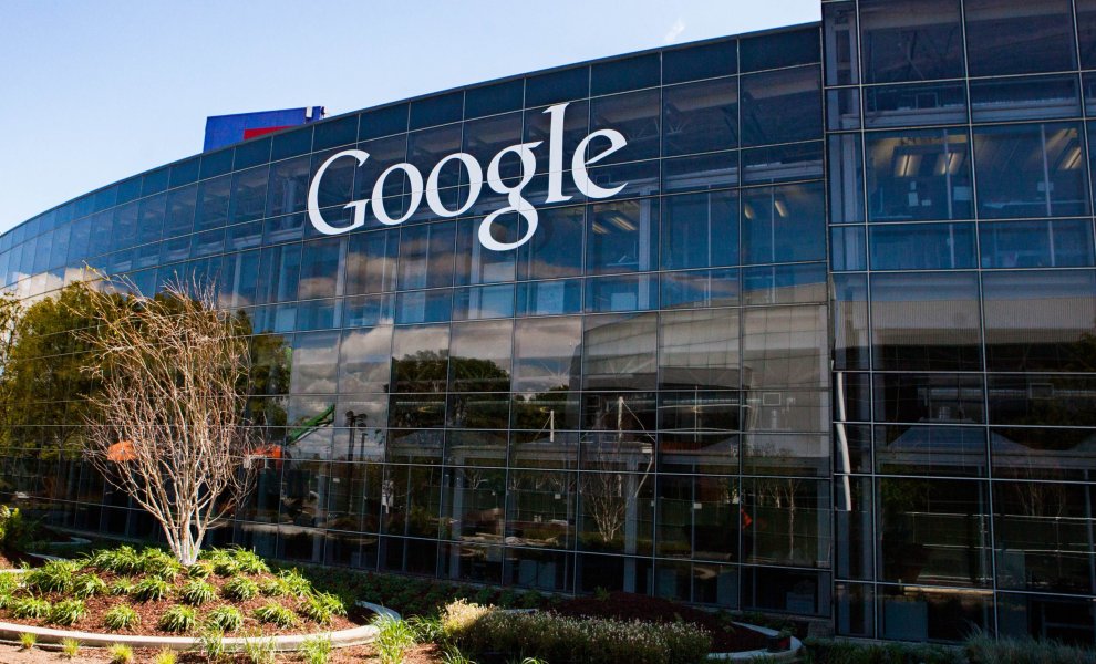 Google: Απέσυρε την δέσμευση για ουδέτερη εκπομπή άνθρακα