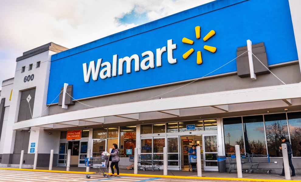 H Walmart περιορίζει τις πρωτοβουλίες της υπέρ της διαφορετικότητας